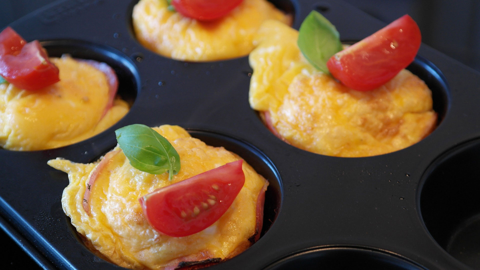 Loaded Baked Omelet Muffins