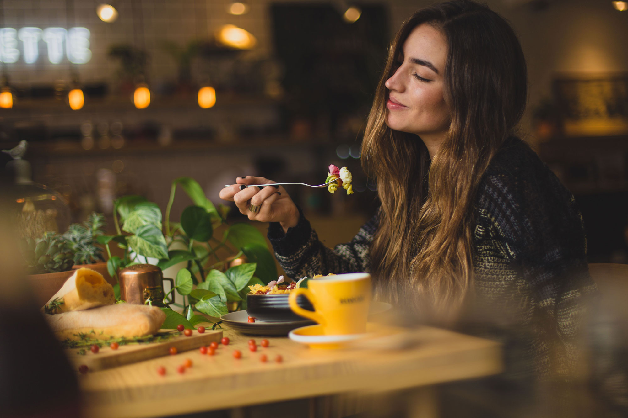 What Does It Mean To Eat With Intention?